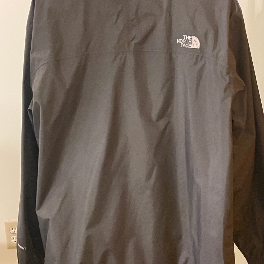 North face jacket - Picture 2 of 4